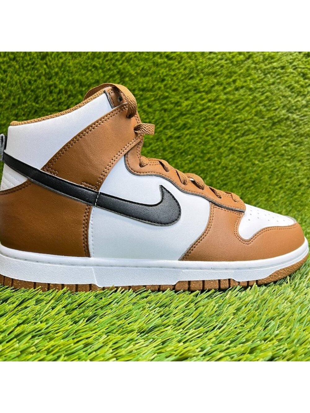 Nike Dunk High Next Nature Womens Size 9.5 White Tan Athletic Shoes Sneakers